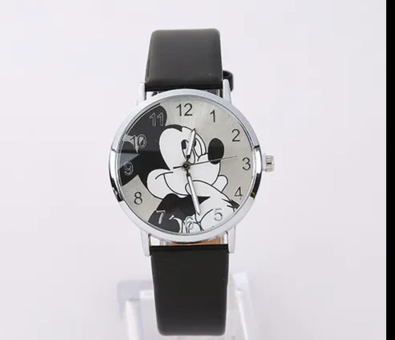 Часовник, обеци, гривна