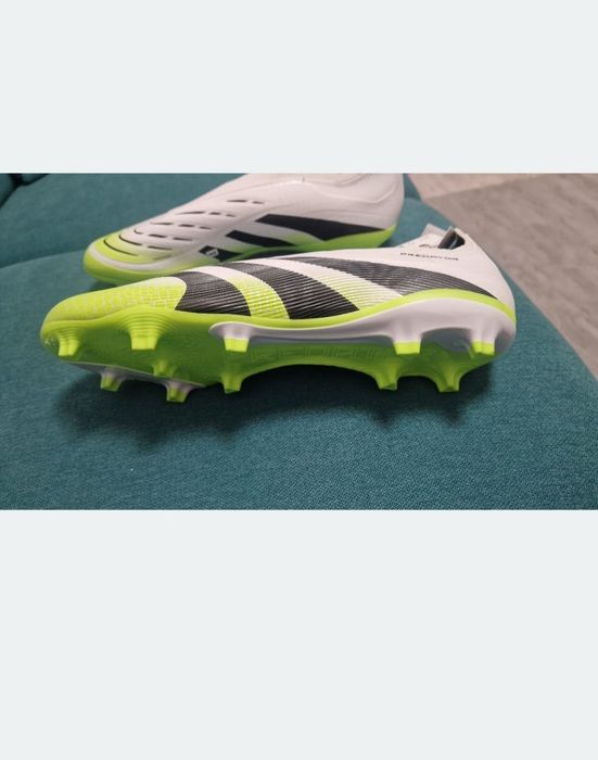 Ghete adidas hybrid feel