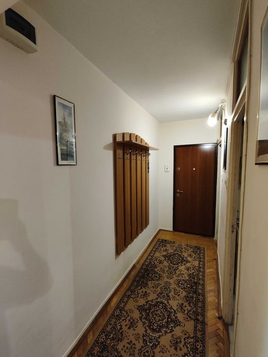 inchiriez apartament doua camere