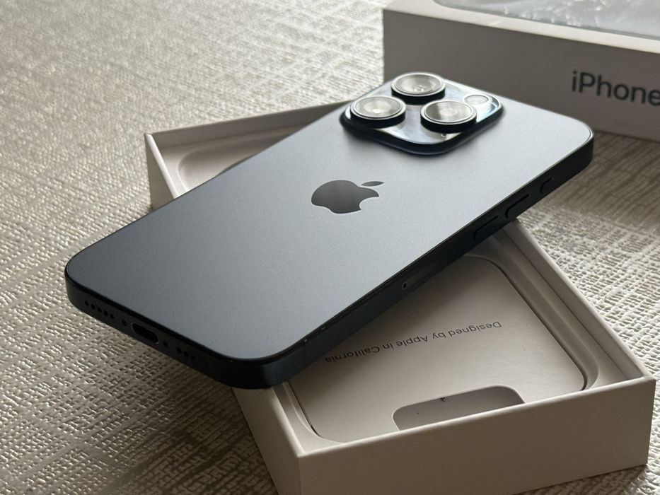 iPhone 15 Pro 128GB Blue Titanium – Перфектен, 100% Батерия.