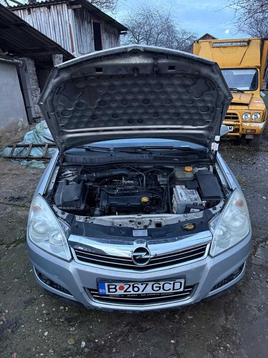Opel Astra 2007 GPL, 193.000 km, butelie nouă 2025, stare bună