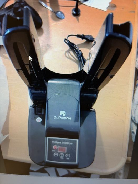 Uscator incaltaminte