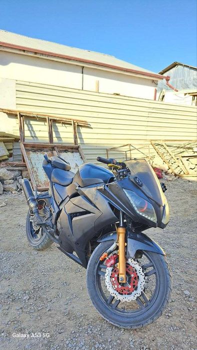 Мотоцикл Yamaha GZX