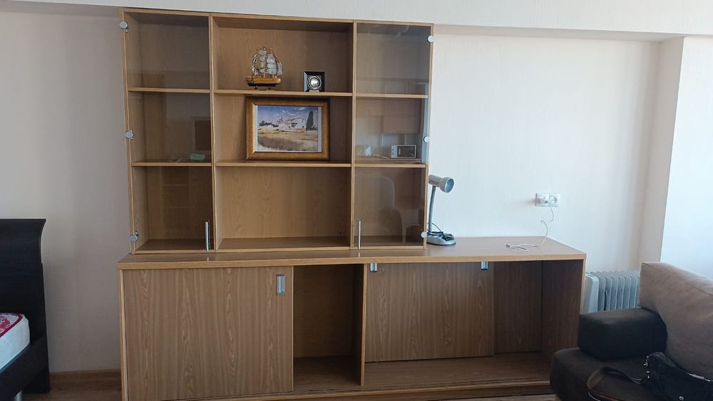 Продам Шкаф-стеллаж  б/у