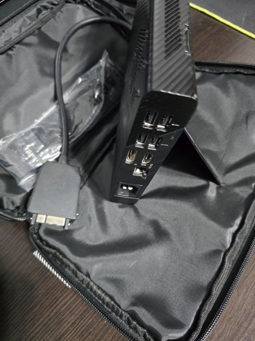 Placă video externă ASUS ROG XG Mobile - NVIDIA RTX 3080 16GB GDDR6 (eGPU / Docking Station)