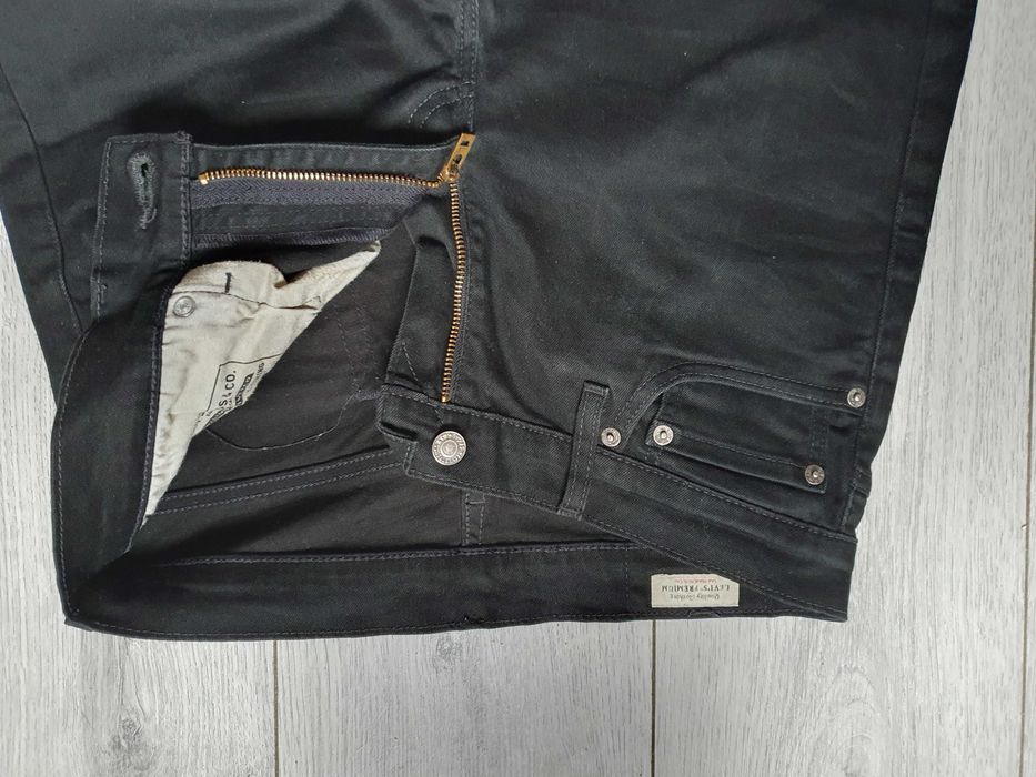 Blugi LEVI'S 511 Slim - Marime W32 L32 (Talie 83 cm)