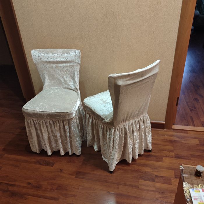 Продам 4 стула,б/у,серого цвета.