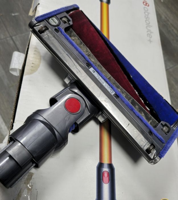 Насадки запчасти на пылесос Dyson