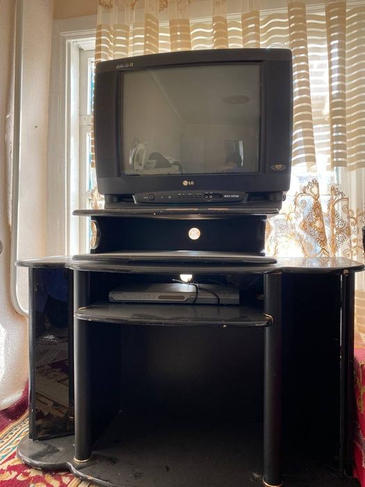 Продаётся   подставка под телевизор