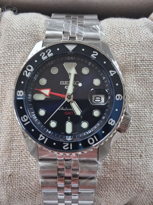Часовник Seiko 5 Sports SSK003K1 "Blueberry "