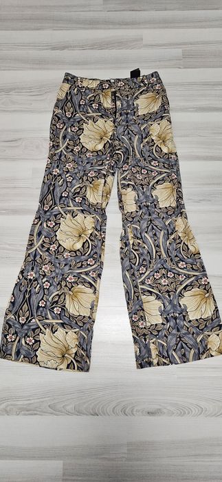 Vand pantaloni femei