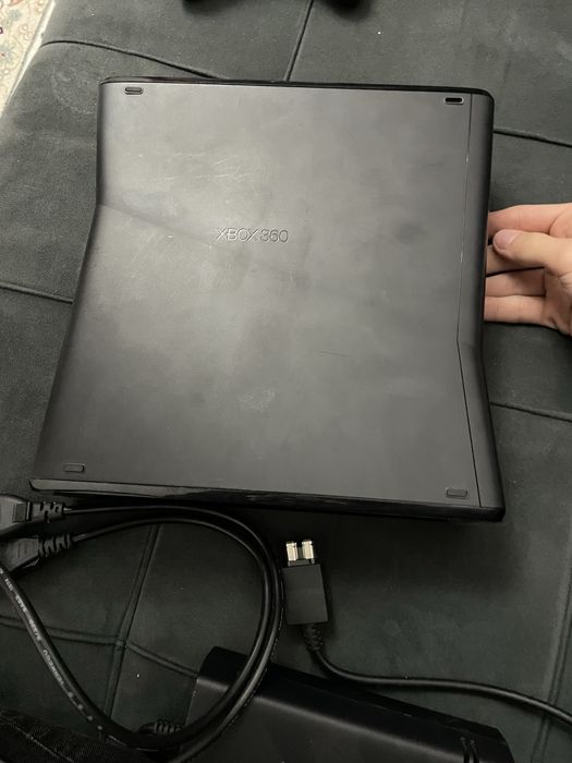 Xbox 360 с двумя джойстиками