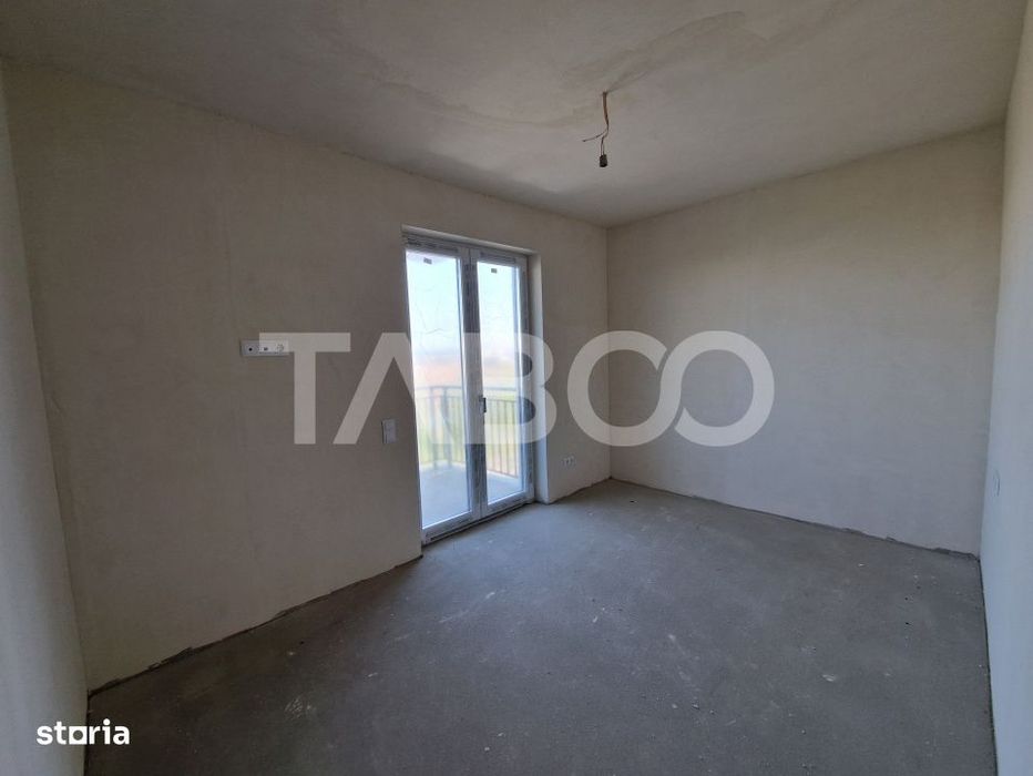 Apartament 3 camere 2 bai bloc cu lift zona de case in Turnisor