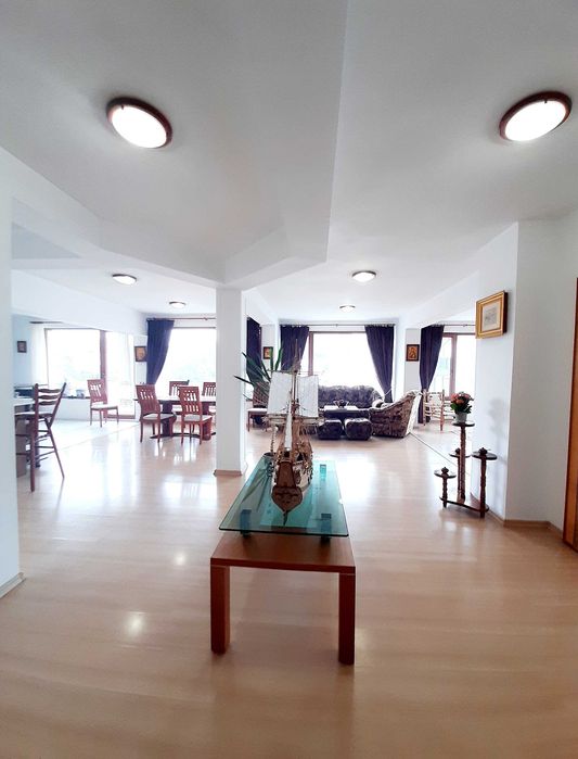 Продава се Многостаен апартамент в Търговище, Център - 300 кв.м за 667 €/кв.м - Снимка #2