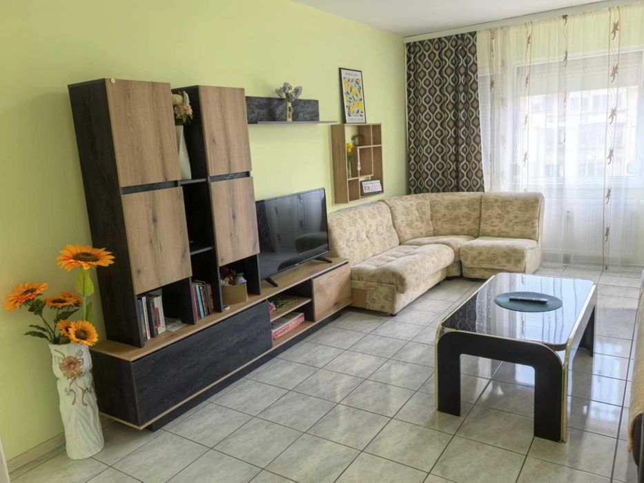 Продава се Тристаен апартамент в Плевен, Широк център - 98 кв.м за 1654 €/кв.м - Снимка #8