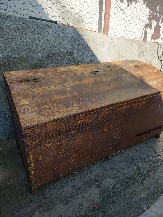 Atenție Vând mobila veche 100 ani