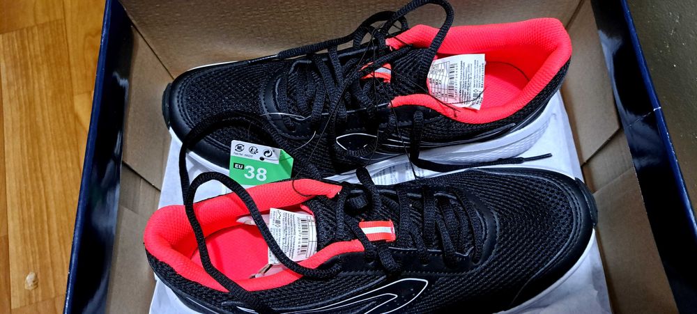 Vand adidasi  mar 38