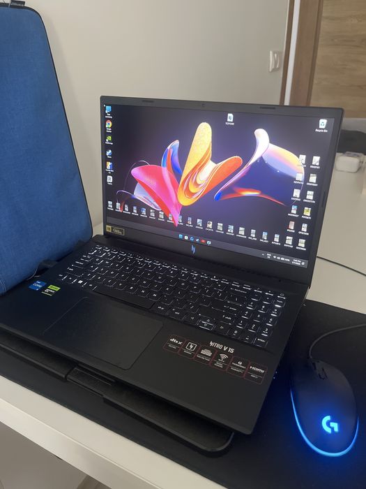Acer Nitro V15 ANV15 15’6 RTX 4050 165Hz