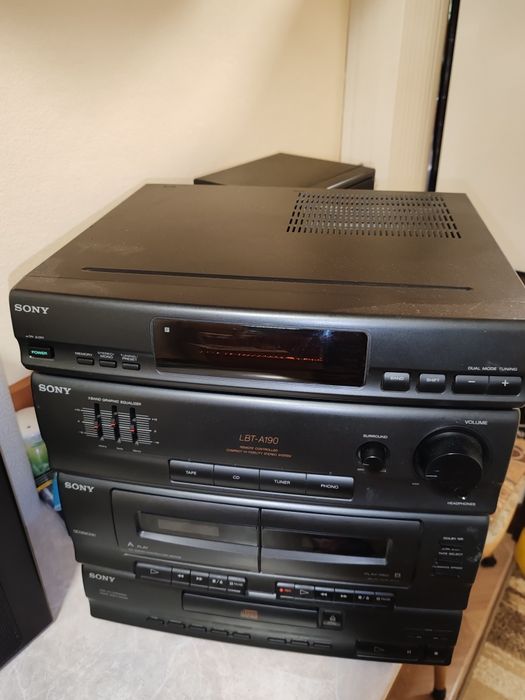 Radio, casetofon, cd, pikup cu boxe incorporate