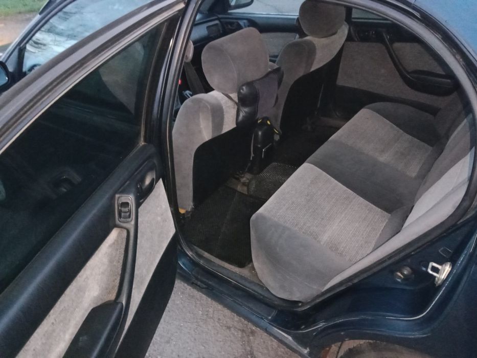 Продам тоета Карина е