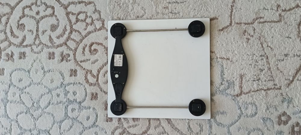 Весы напольные продам