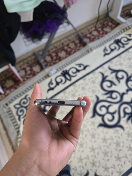Продам Samsung s20
