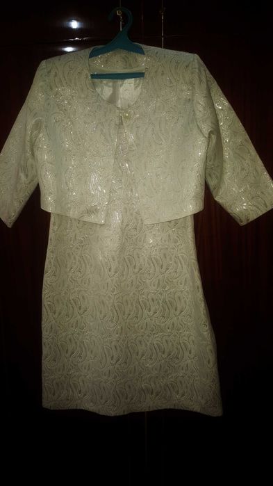 Платье с пиджаком новый