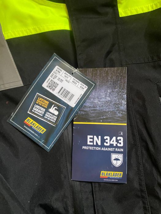 Продам рабочий комбинезон