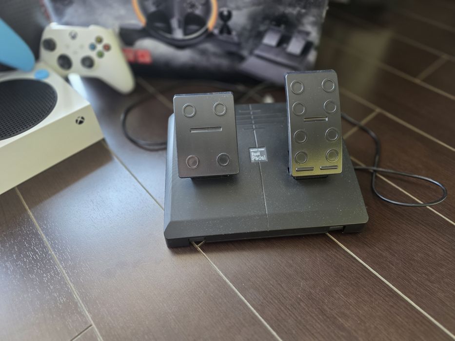 Xbox Series S + SSD Seagate 2TB + 2 controllere + volan/pedale Myria – pachet complet