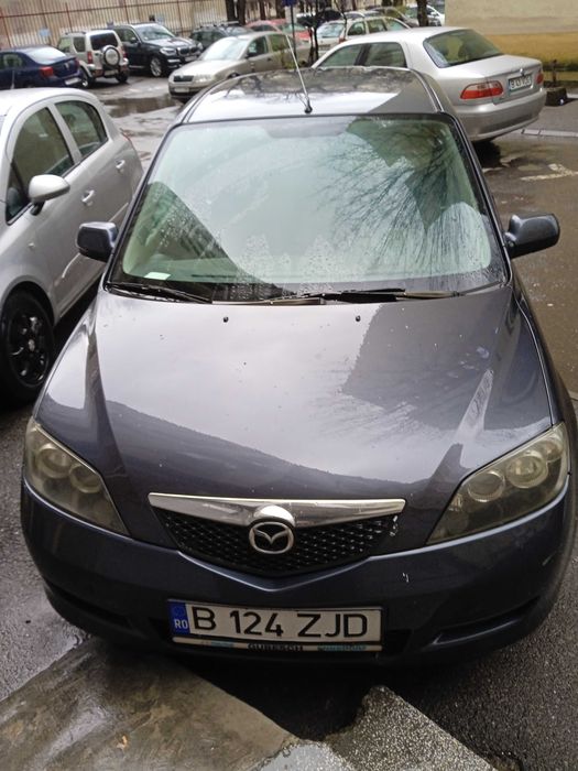 Vând auto Mazda 2