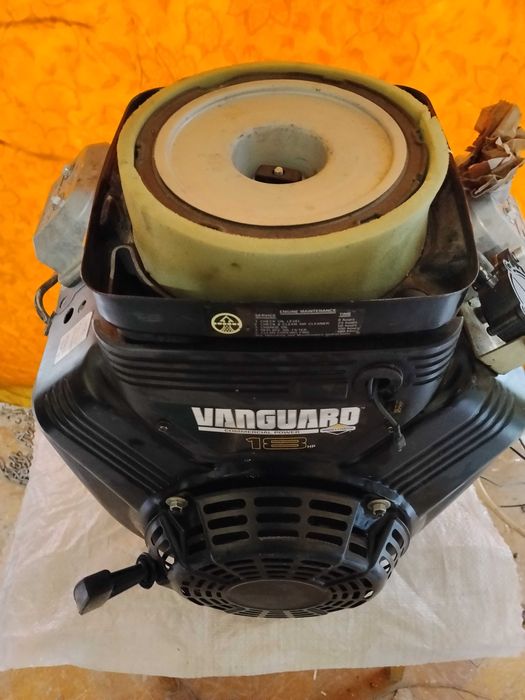 Briggs & Stratton Vanguard 18hp OHV V-Twin 570 см³ – 3600 RPM
