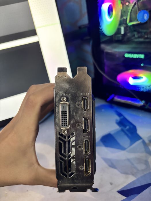 Vand placa video gtx1050ti
