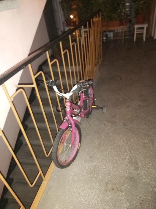 Vând bicicleta de copii