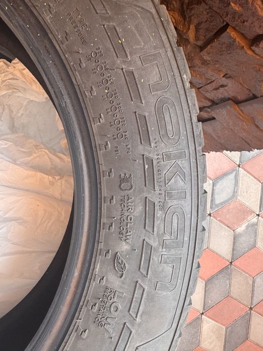 Колеса зимние шипованные.