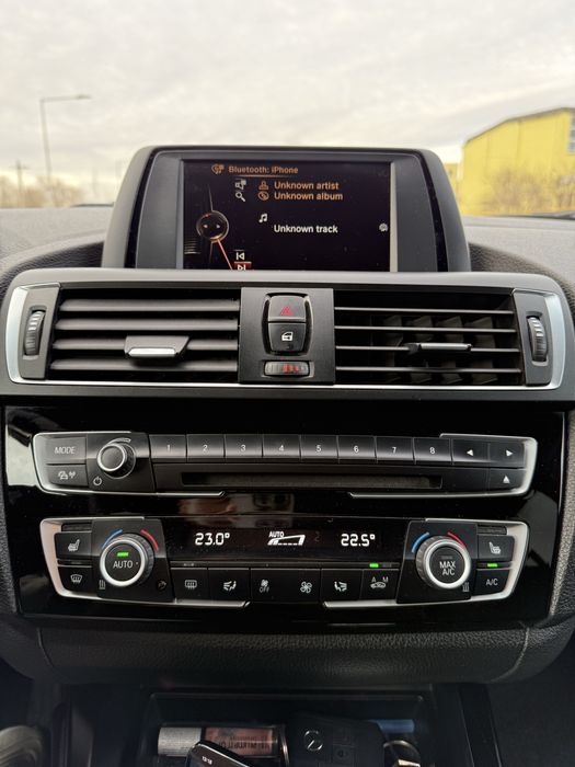 BMW SERIA 1 120D 2015