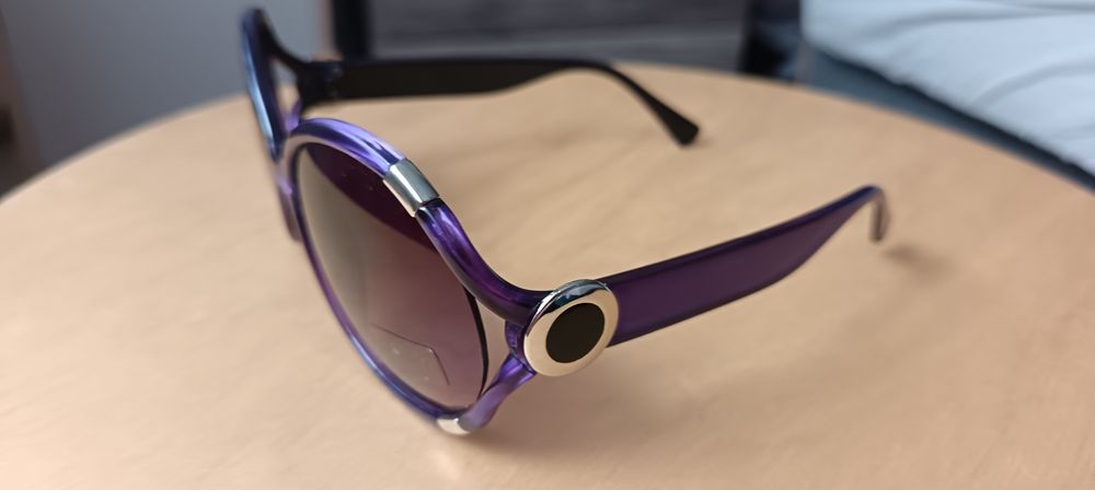 Очки солнцезащитные