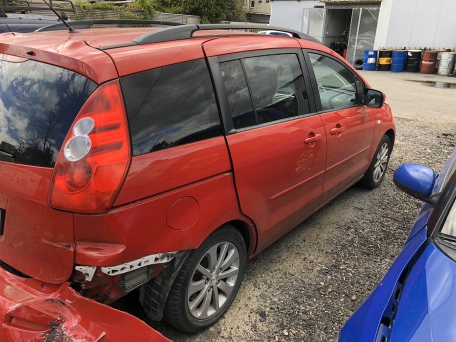 usa fata dreapta Mazda 5