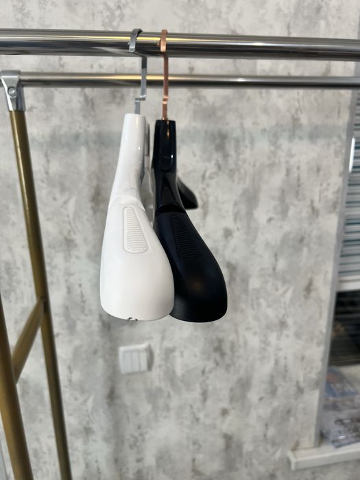 Kiyim ilgich plastik vishelka