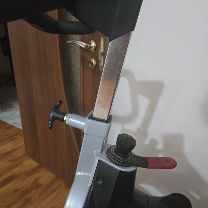 Велотренажер в отличном состоянии