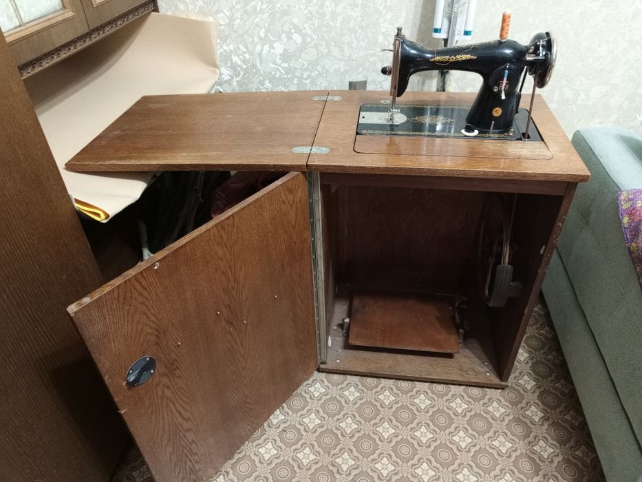 Швейная машинка отличная