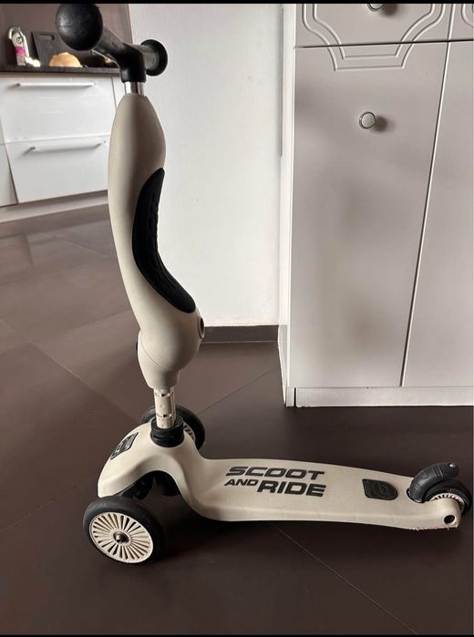 Trotineta Scoot and Ride