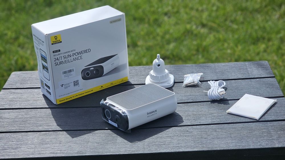 Охранителна соларна камера - Baseus S1 Lite