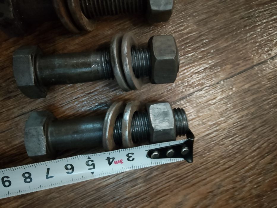 Болты шайбы гайки