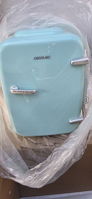 Мини хладилник Cecotec Bolero minicooling 4l