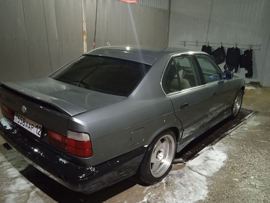 Срочно продается е34