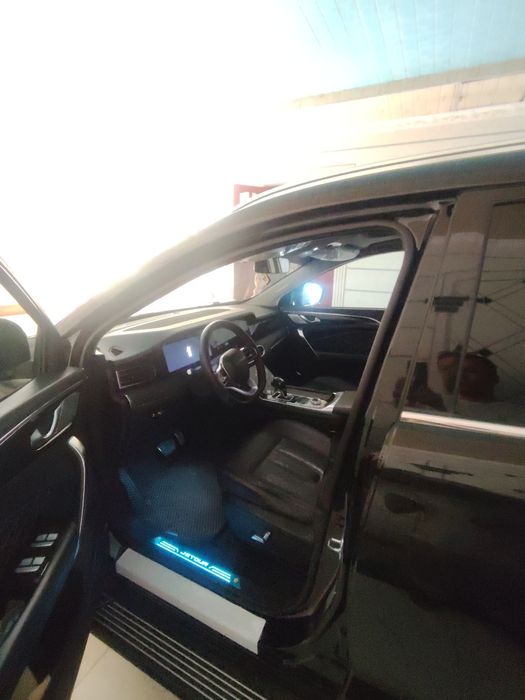 Jetour x95 sotiladi kraskasi toza.
