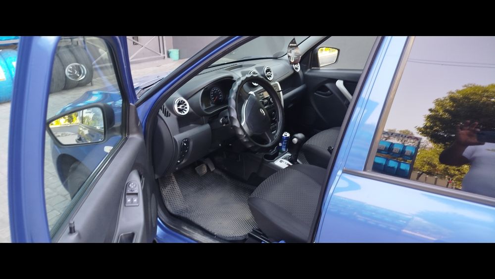 Granta avto sotiladi