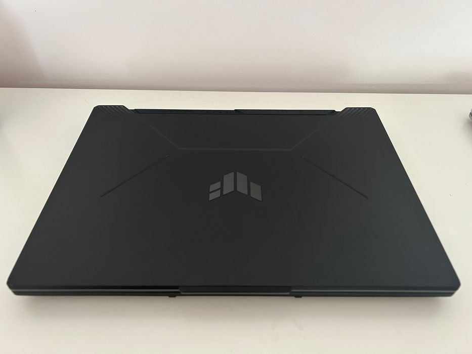 Laptop gaming Asus Tuf A15  FA506N AMD Ryzen 7 , 16Gb DDR 5, ssd 512 m2 video Nvidia RTX 2050 de 4 gb