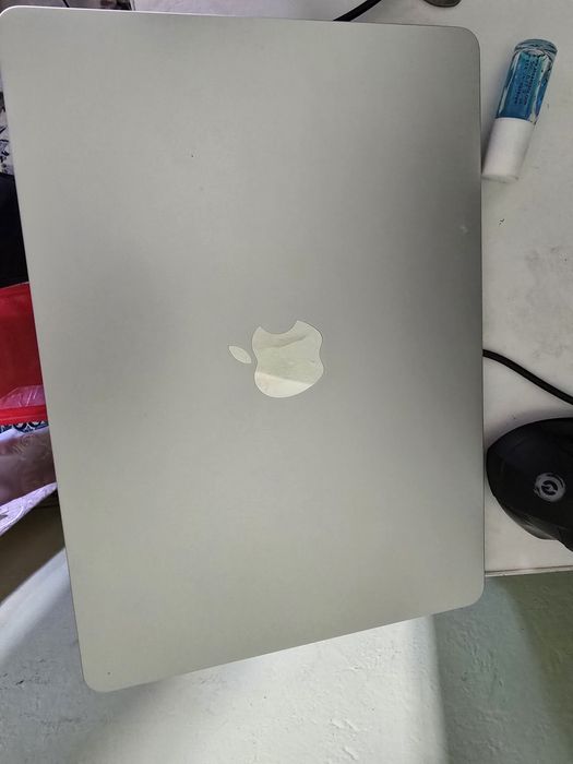 Macbook Air 13 M2 8/256 Gb