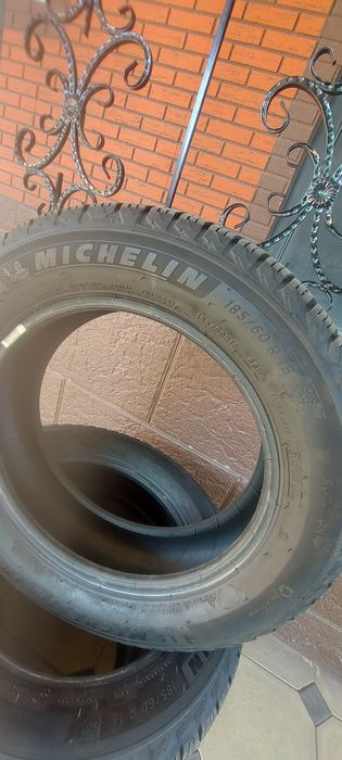 Продам зимние шины